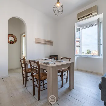 Port View Apartment Cagliari Exterior photo