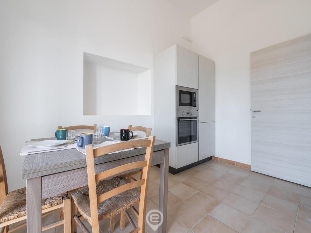 Port View Apartment *